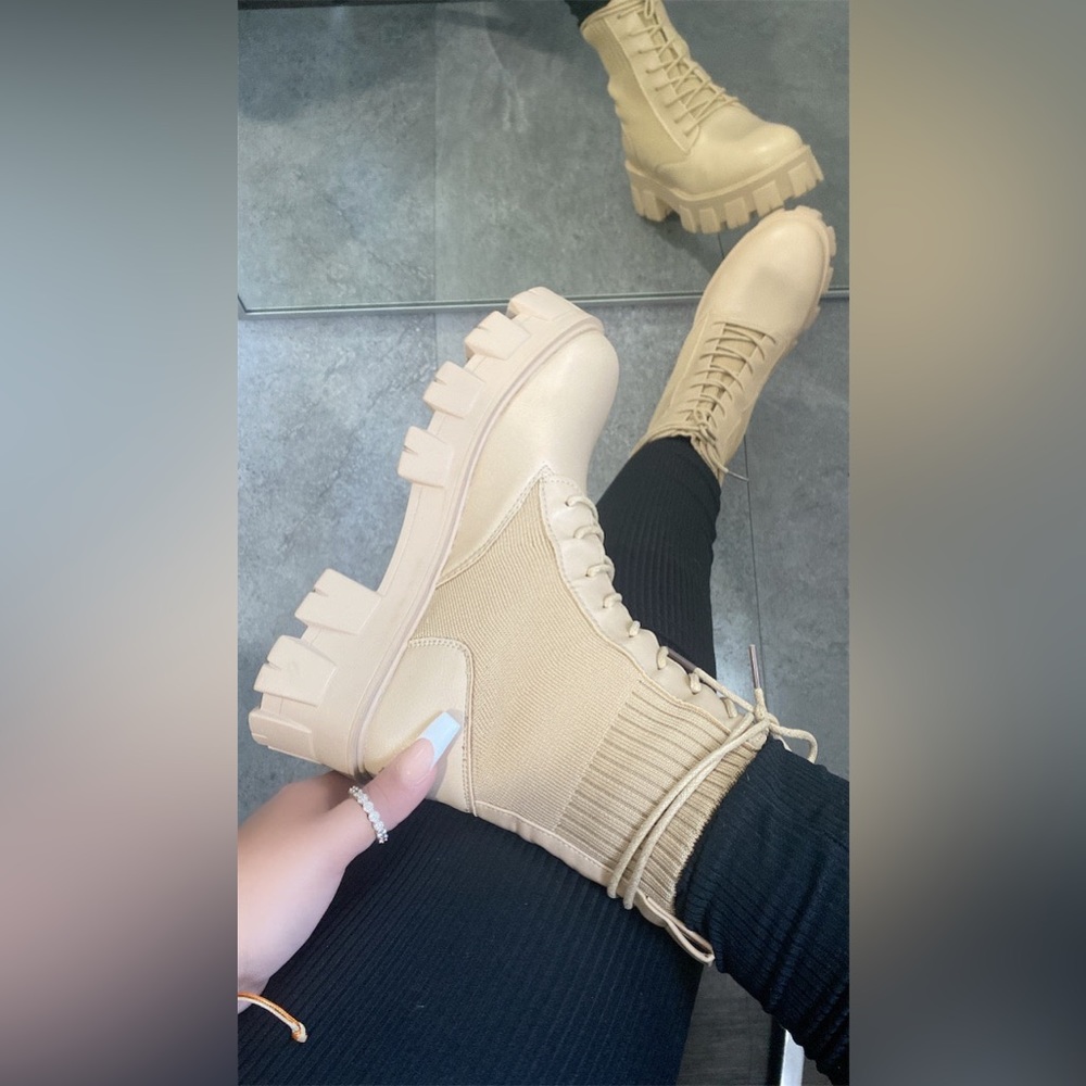 NWT!! CAMEL Women Lug Sole Fly Knit Lace Up Combat Boots *Last Pairs*